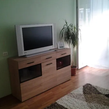 Lori * Narva